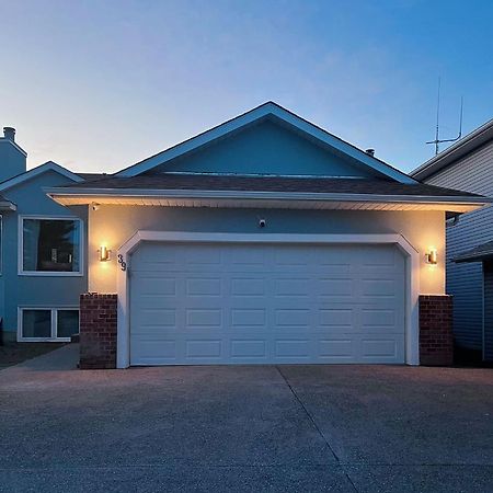 Elegant Garden Suite&2Mins Bus Station Close Lrt& Free Parking Calgary Luaran gambar